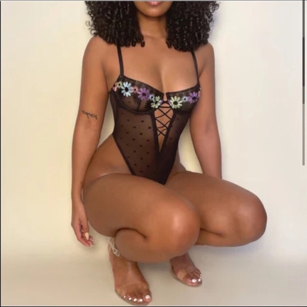 Sevage x Fenty Floral Embroidery Mesh  Teddy in black size L
